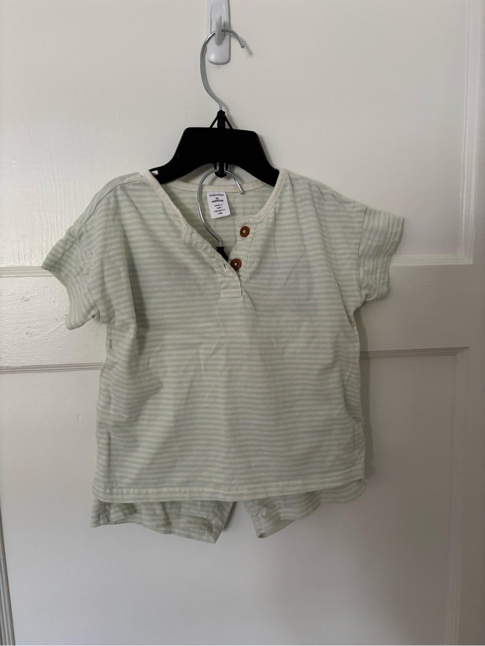 Nordstrom Kids Light Green and White Striped Matching Set